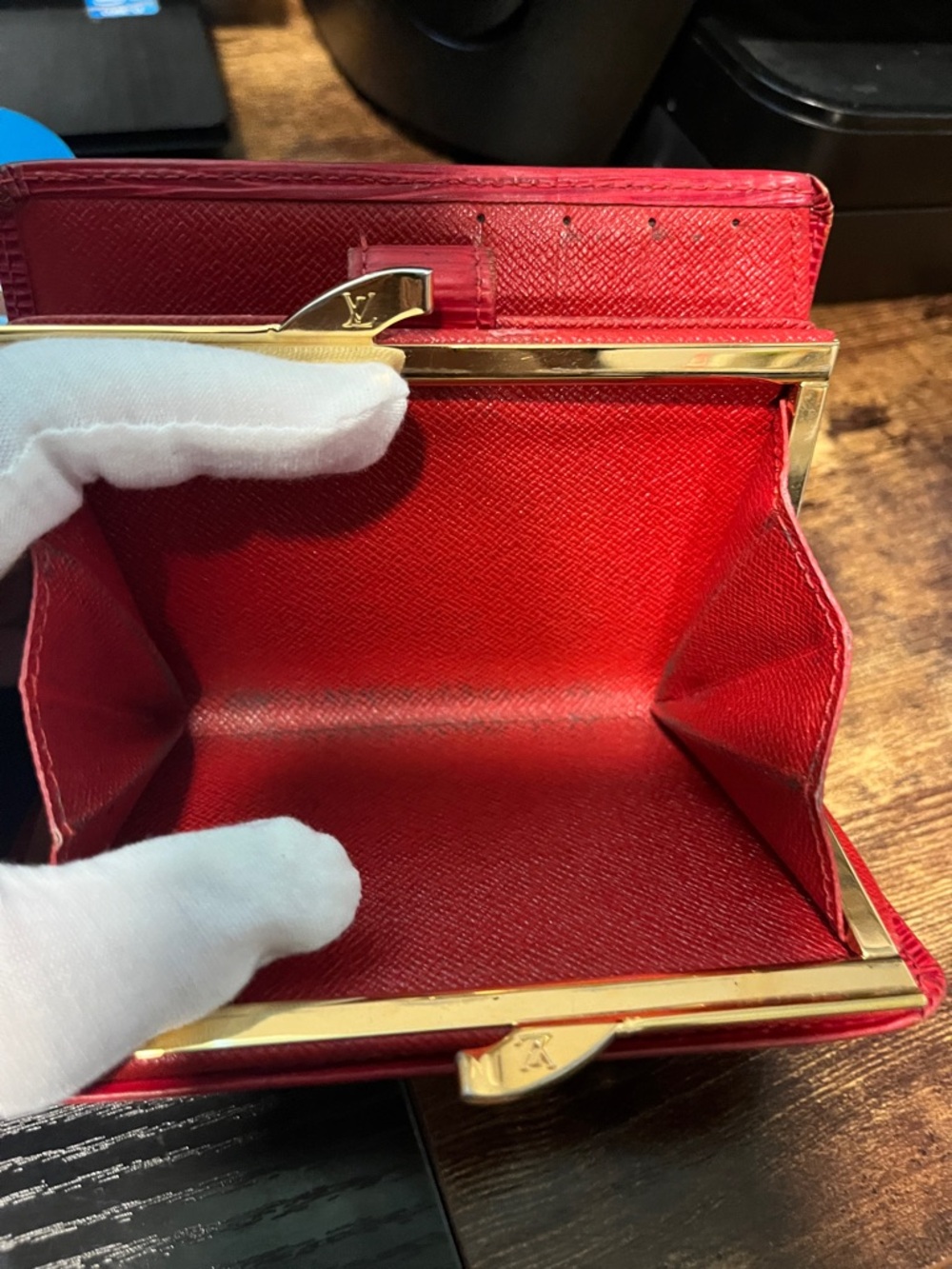 Louis Vuitton Epi Leather Portefeuille Viennois Wallet Red - Picture 6 of 6
